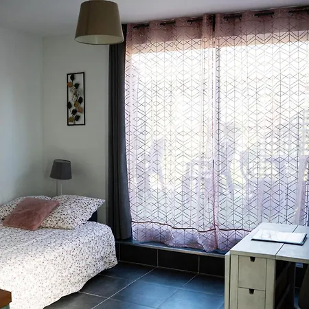 Le Cocon De Lily * Saint-Savin (Gironde)